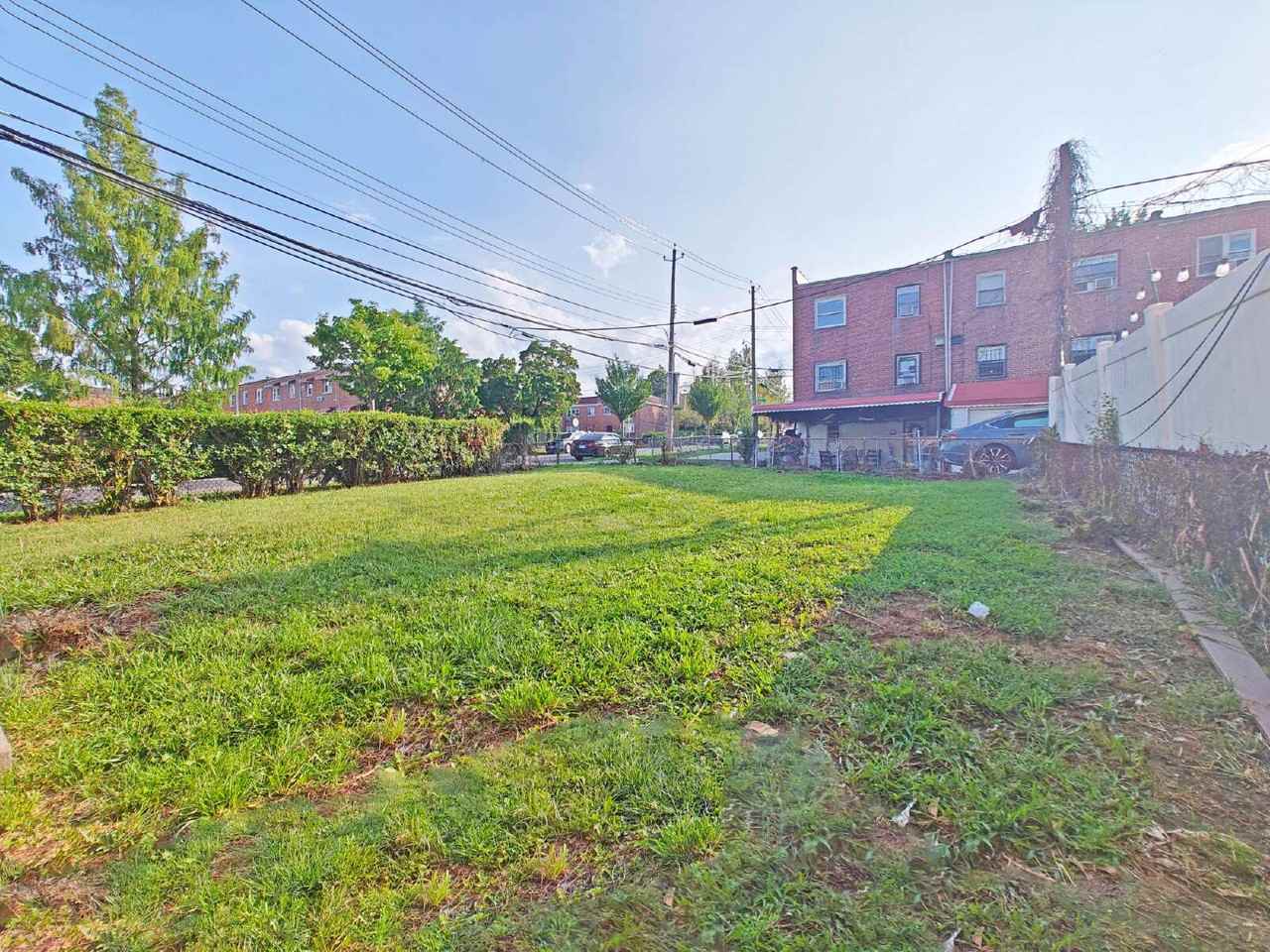 3001 Wickham Ave - Photo 2 of 17