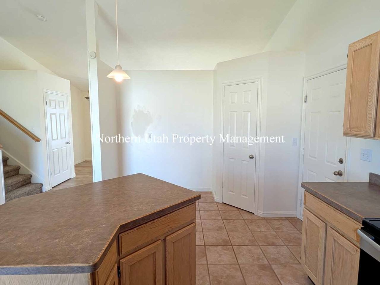 3857 N 2750 W - Photo 7 of 22