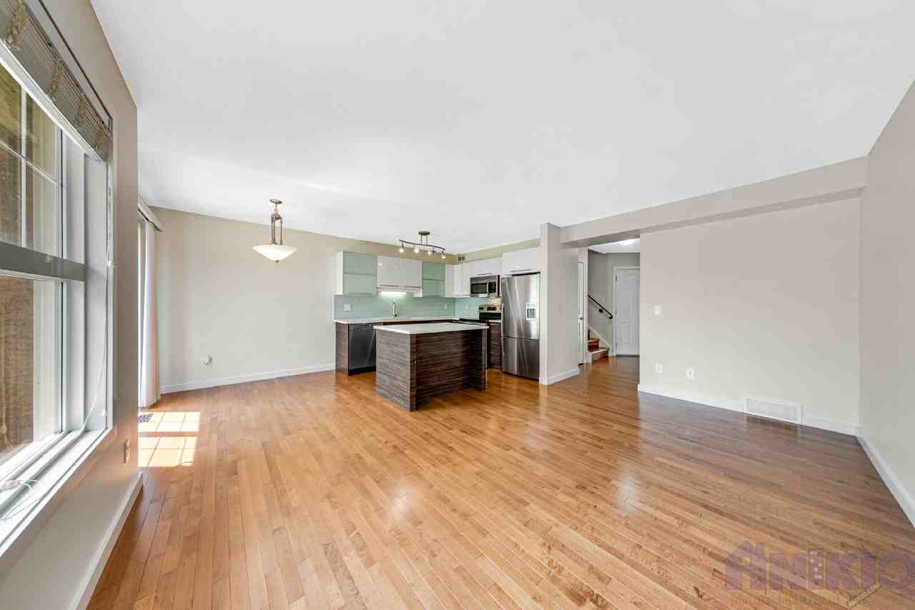 710 Gordon Rd - Photo 4 of 23