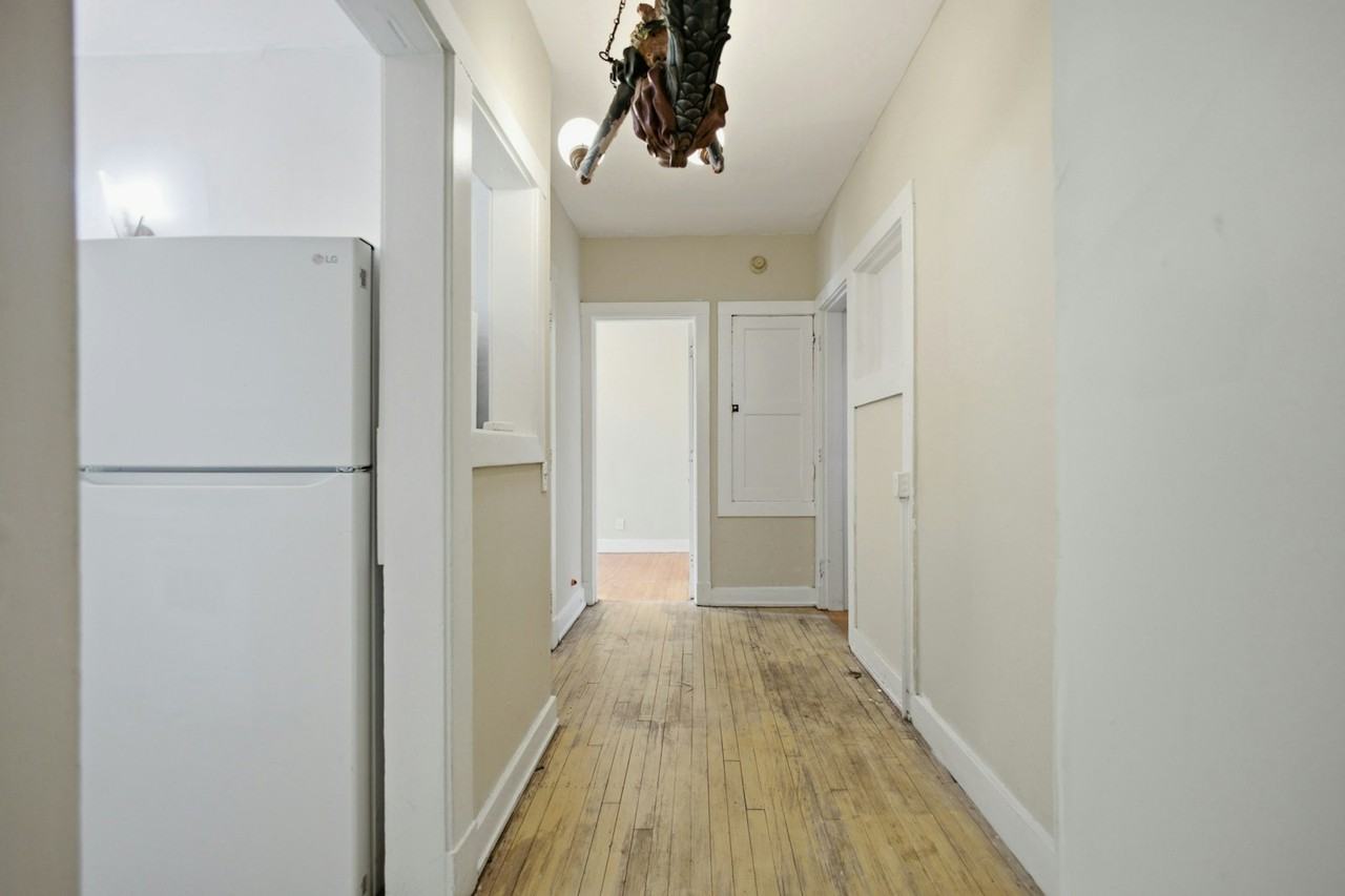 1704 North Pennsylvania Street, Unit B - Photo 5 of 36