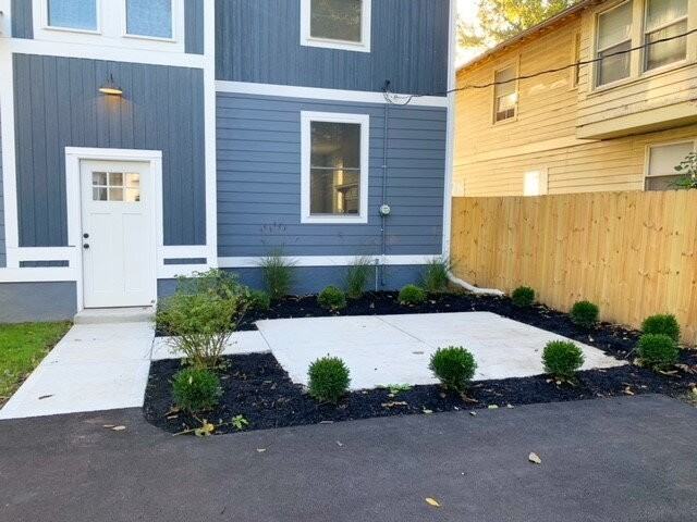 3130 N College Ave - Photo 4 of 28