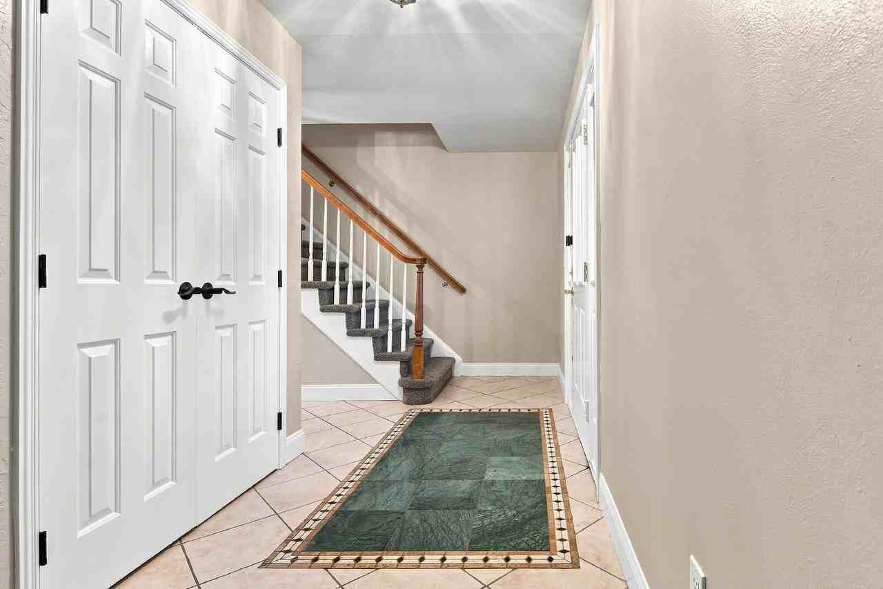 5441 S Richfield Way - Photo 2 of 43