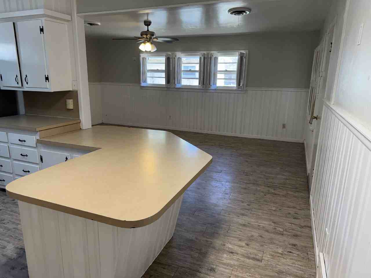 4908 14th St - Photo 3 of 31