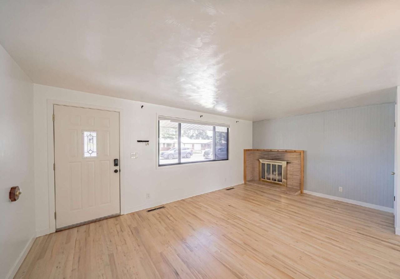618 Davidson Dr - Photo 3 of 18