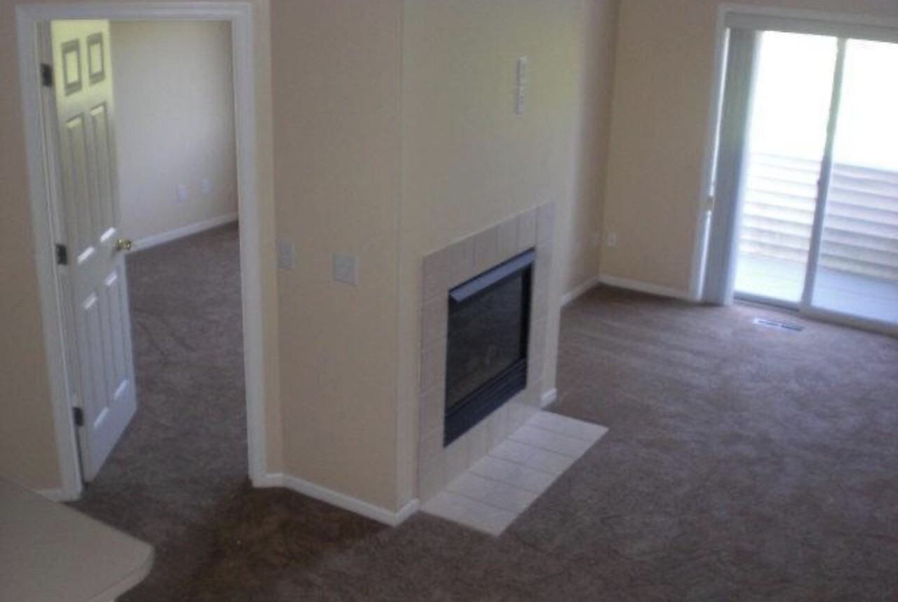 608 Kingfisher Ln Apt E - Photo 5 of 8