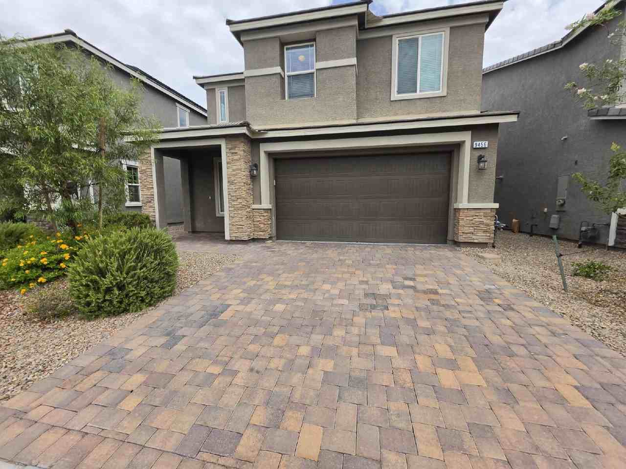 9456 Brough Ave - Photo 2 of 23
