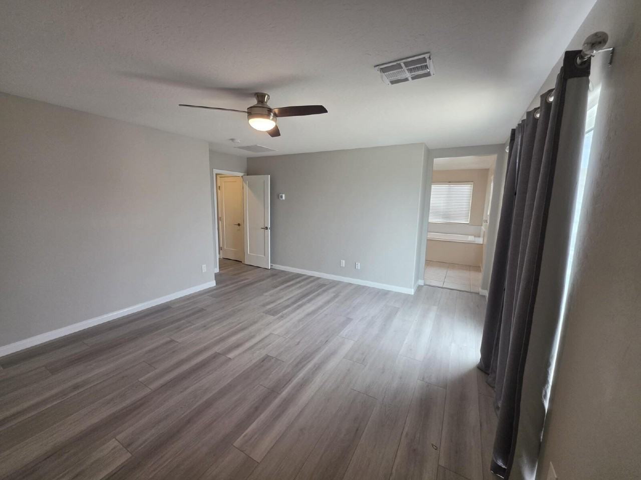 9456 Brough Ave - Photo 4 of 23