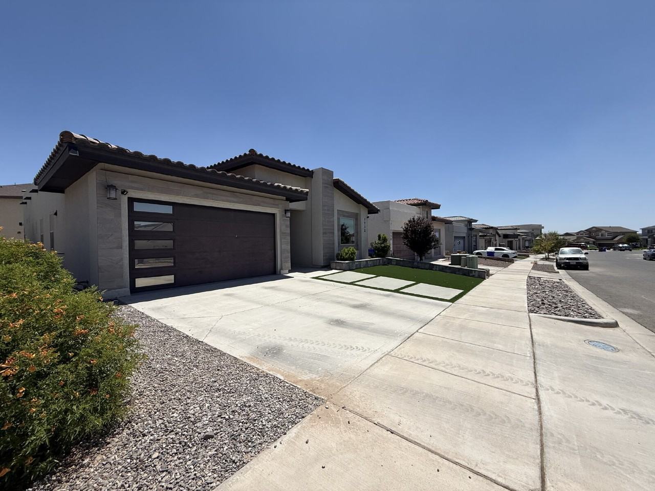 1732 Eased St - Photo 4 of 33