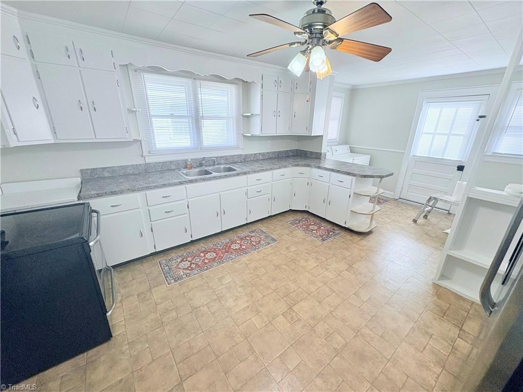 1604 Walker Pl - Photo 5 of 12