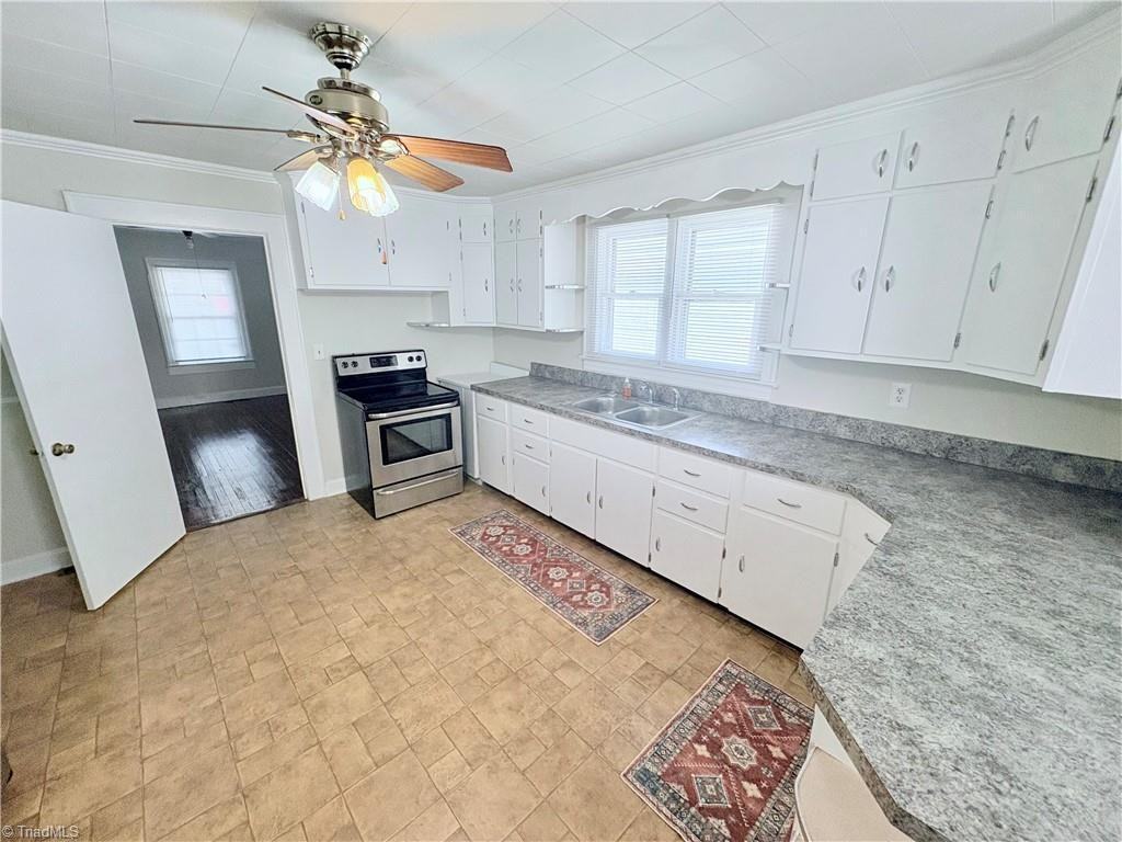 1604 Walker Pl - Photo 7 of 12