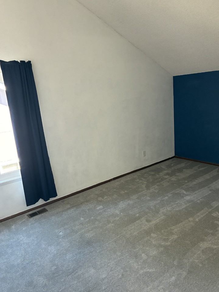 3851 S Genoa Way #B - Photo 6 of 25