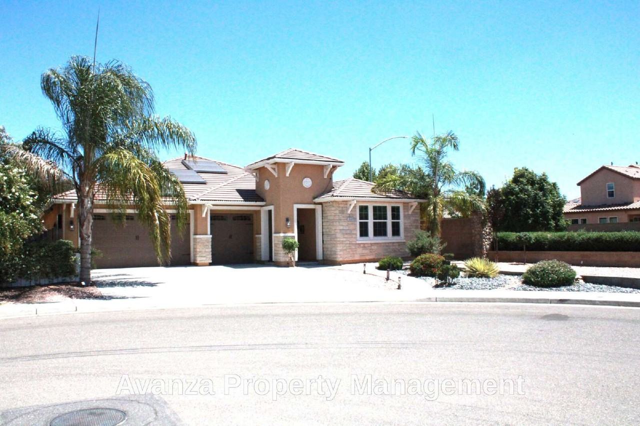 3599 Corazon Ave - Photo 3 of 39