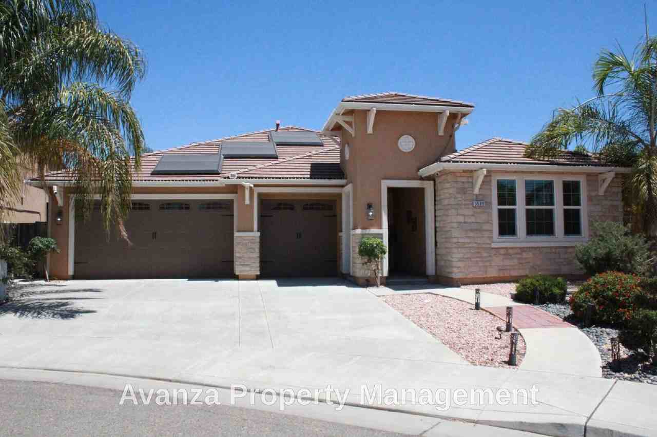 3599 Corazon Ave - Photo 4 of 39