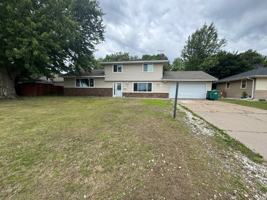 featured image of 7509 Regent Ave N
