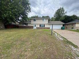 7509 Regent Ave N - Photo 1 of 1