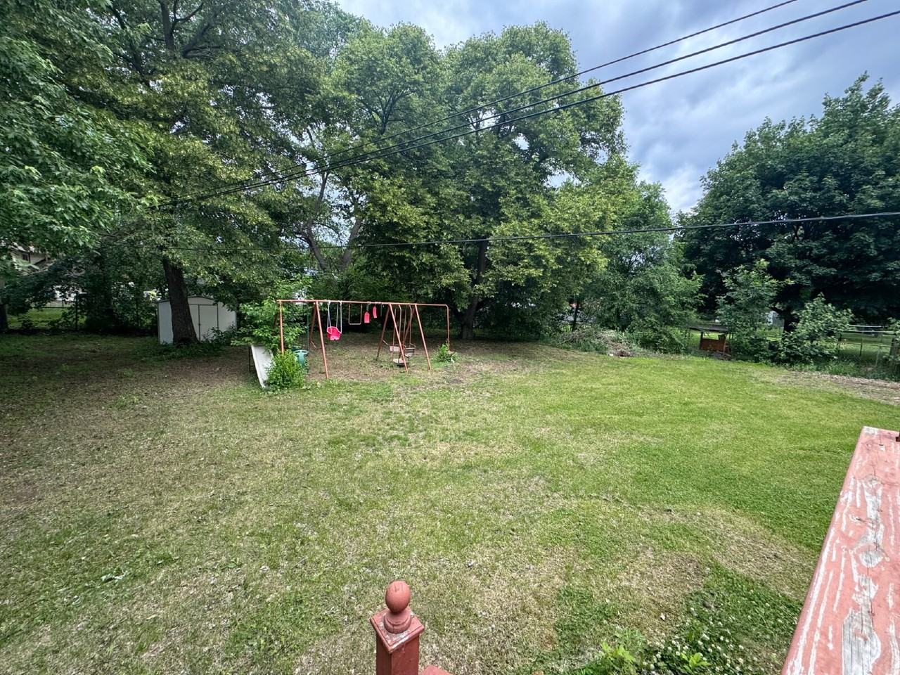 7509 Regent Ave N - Photo 5 of 21