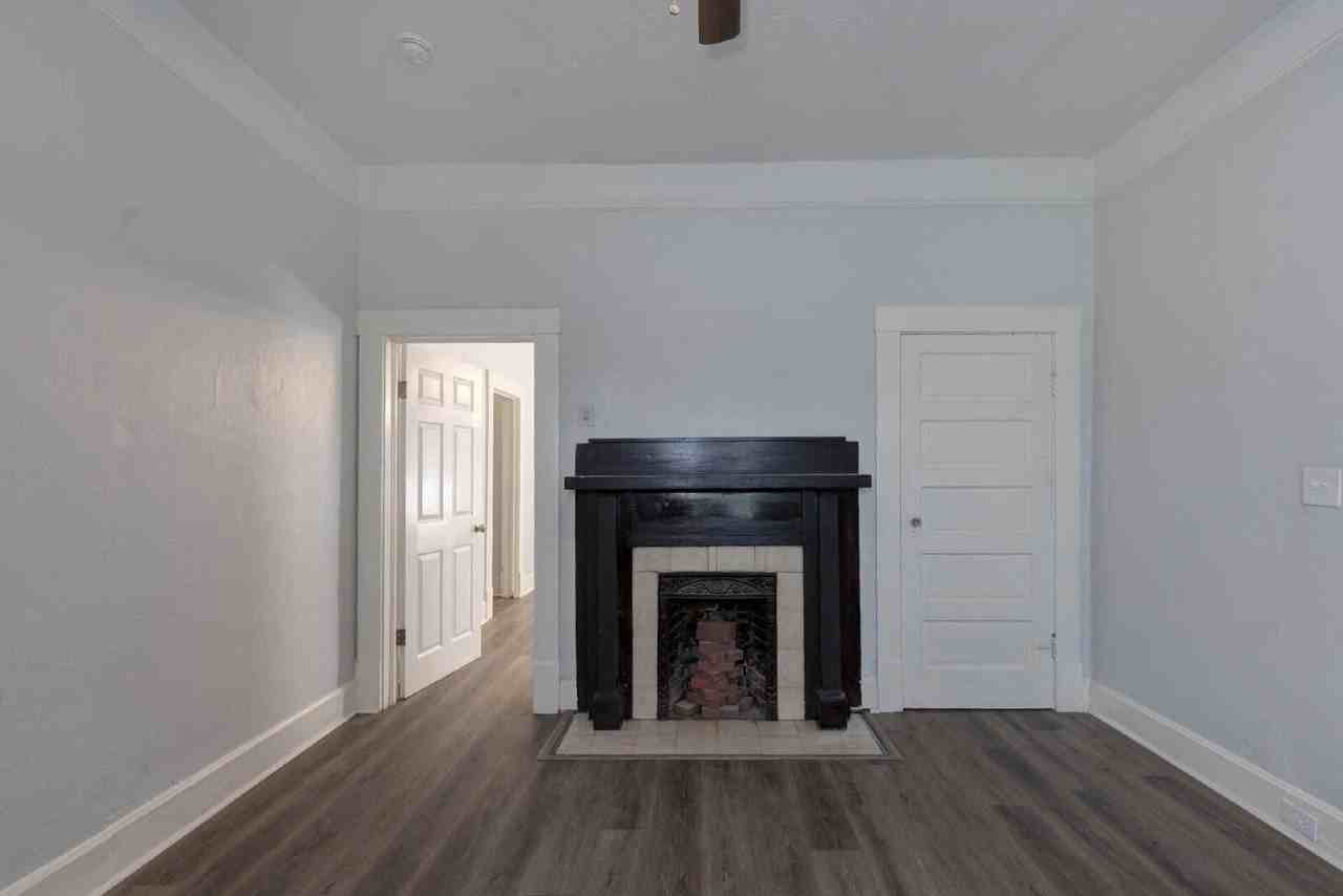 2229 10th St - Photo 3 of 19
