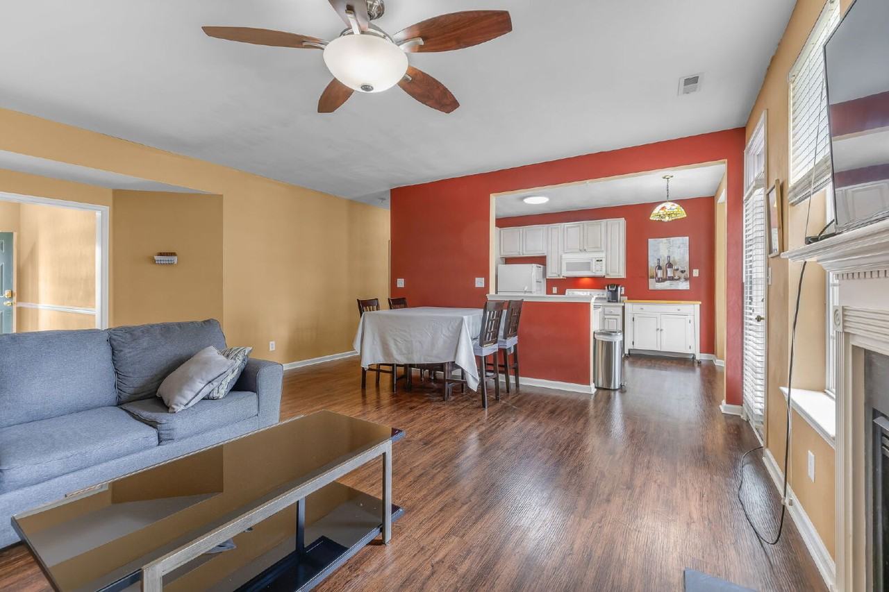 5277 Summer Cres - Photo 5 of 45
