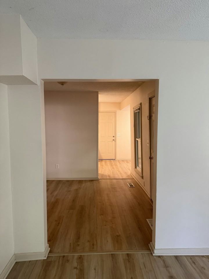 516 South Oak Street, Unit A - Photo 5 of 10