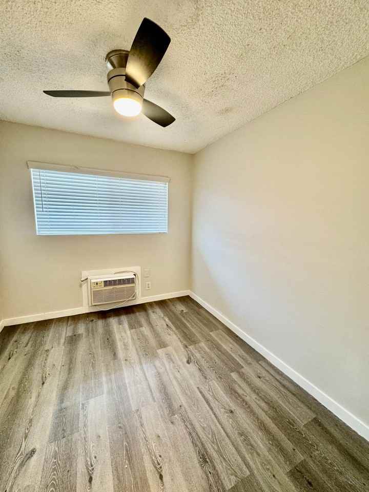 7524 Sepulveda Blvd - Photo 2 of 23