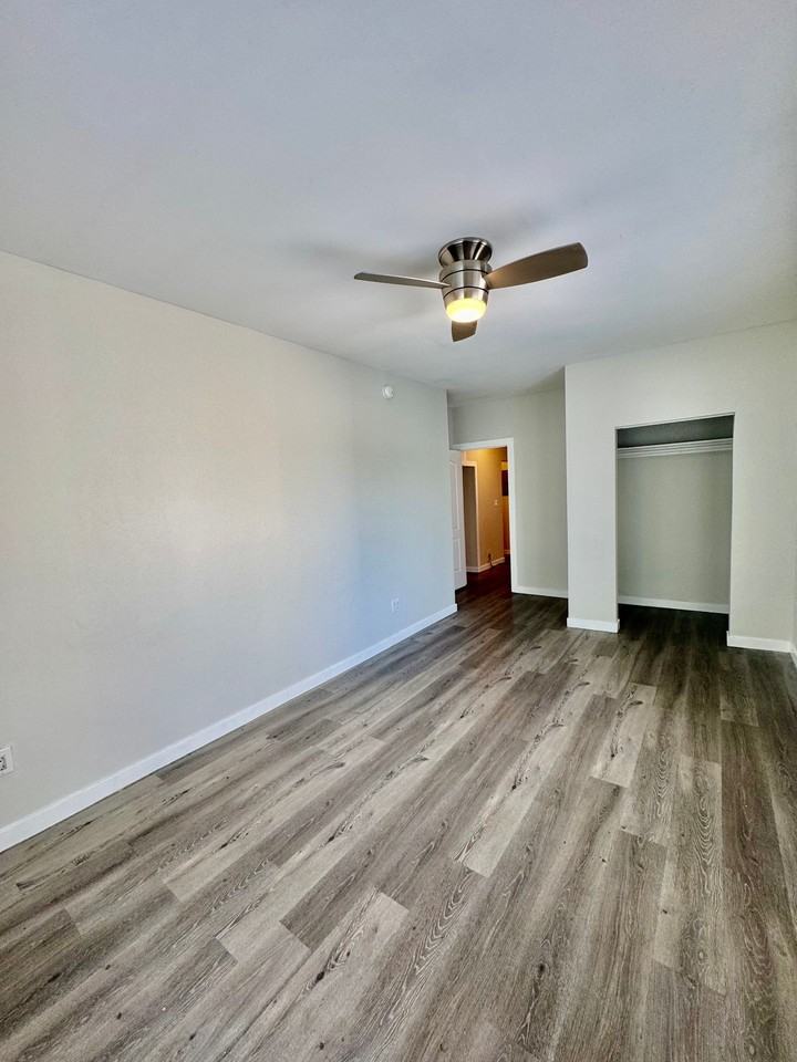 7524 Sepulveda Blvd - Photo 3 of 23