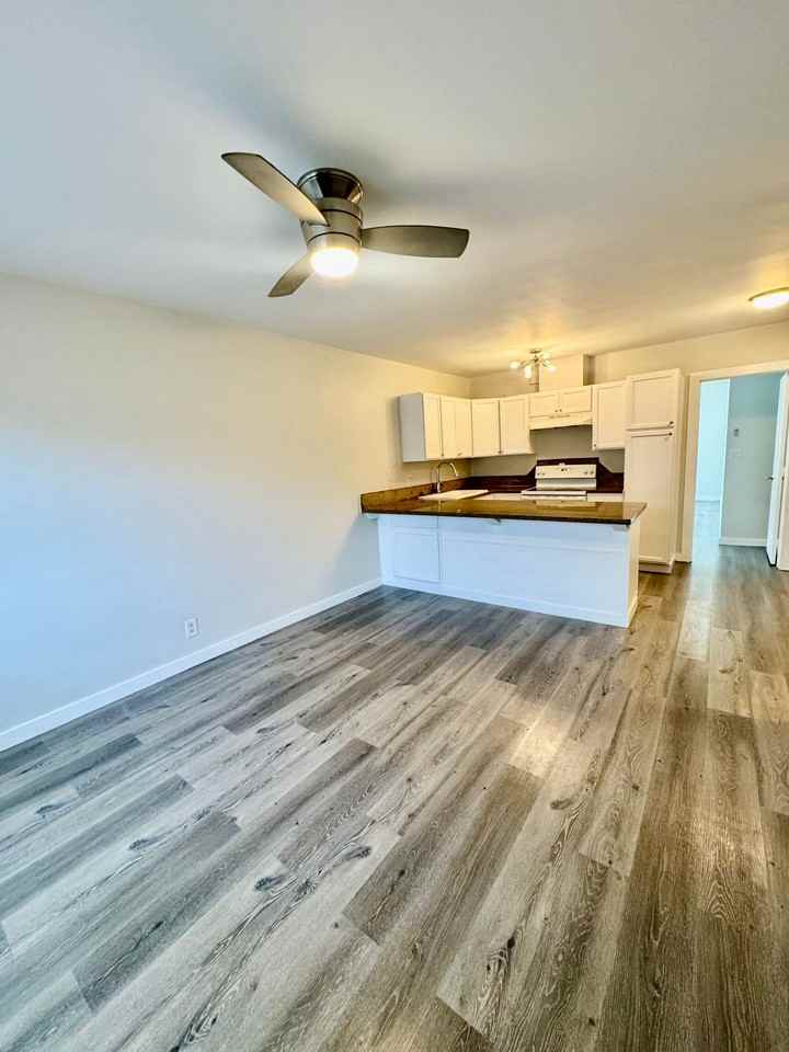 7524 Sepulveda Blvd - Photo 6 of 23