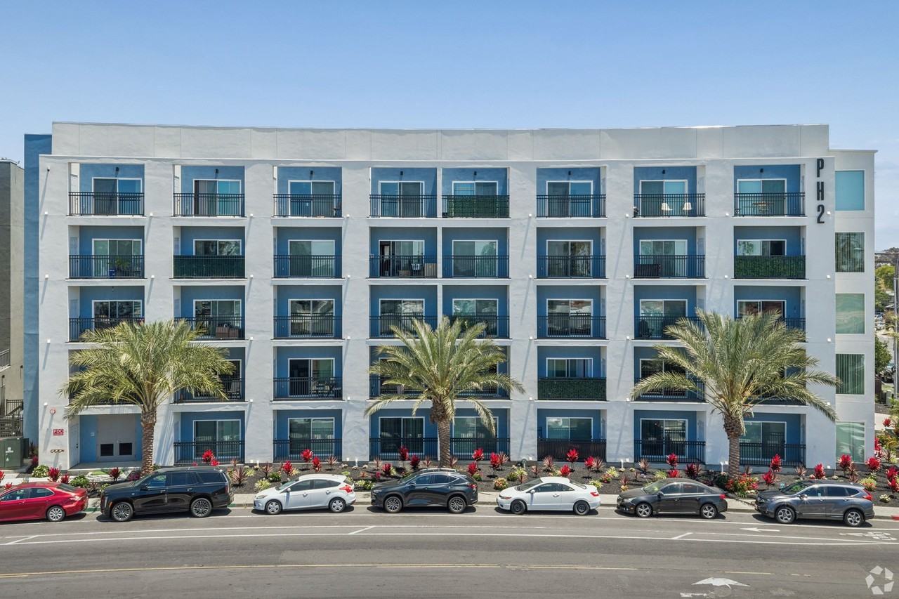 Pacific Heights II - Photo 2 of 8