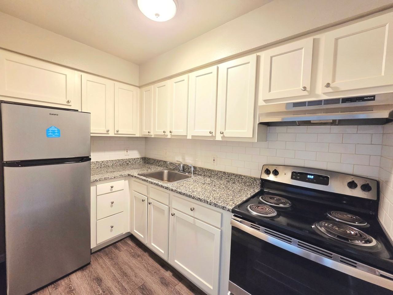 Arcadia Dell Apartments - Photo 7 of 50