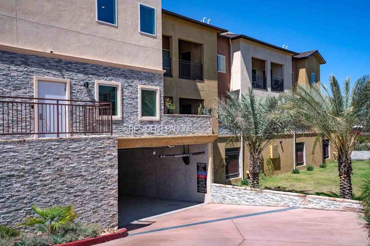 Pacific Heights Apartments - Photo 5 of 29