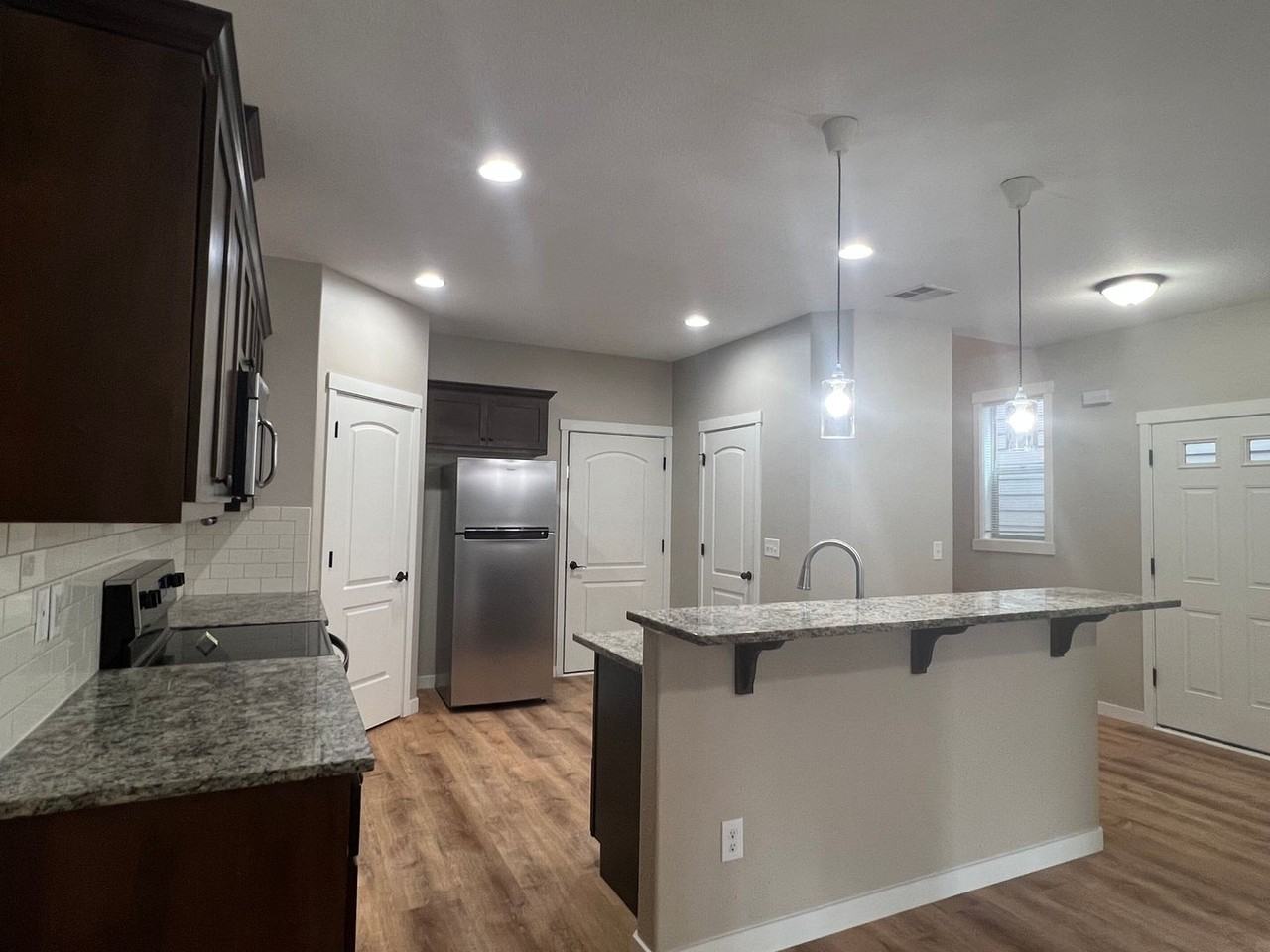 2641 Ne 130th Ct - Photo 6 of 33