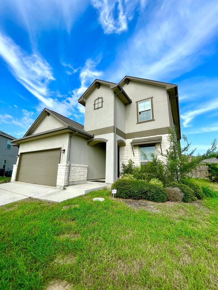 15306 Comanche Grv #1 - Photo 2 of 30