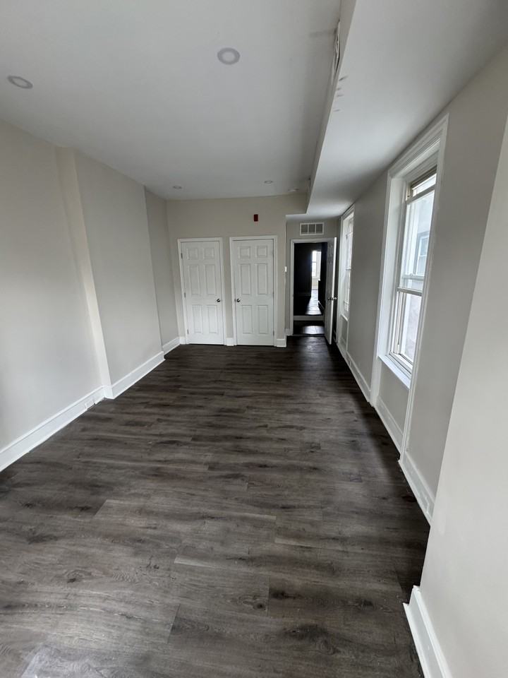 2818 Cecil B Moore Ave #2F - Photo 3 of 7