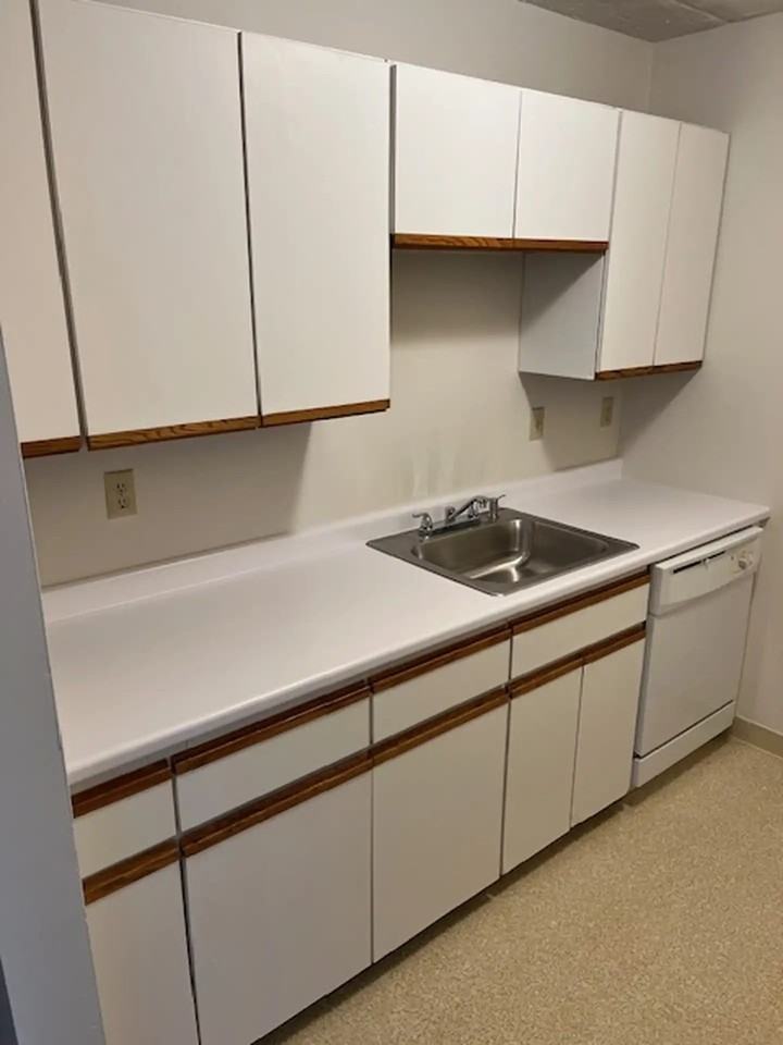 4 Cedar St #304