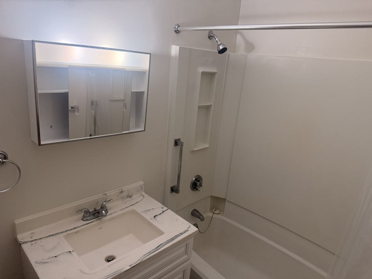 4 Cedar St #304 - Photo 6 of 9