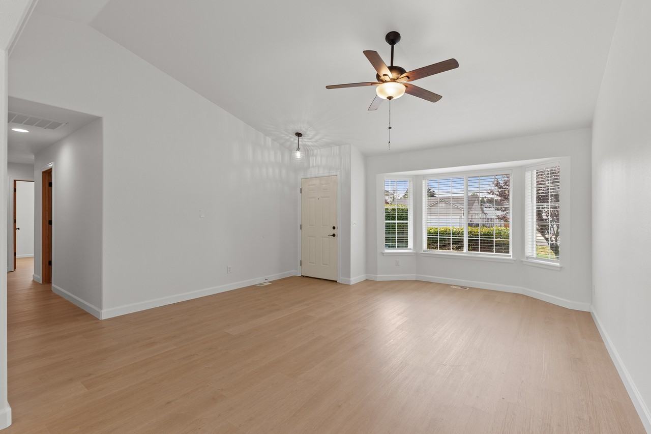 1393 W Heron Ave #NA - Photo 2 of 8
