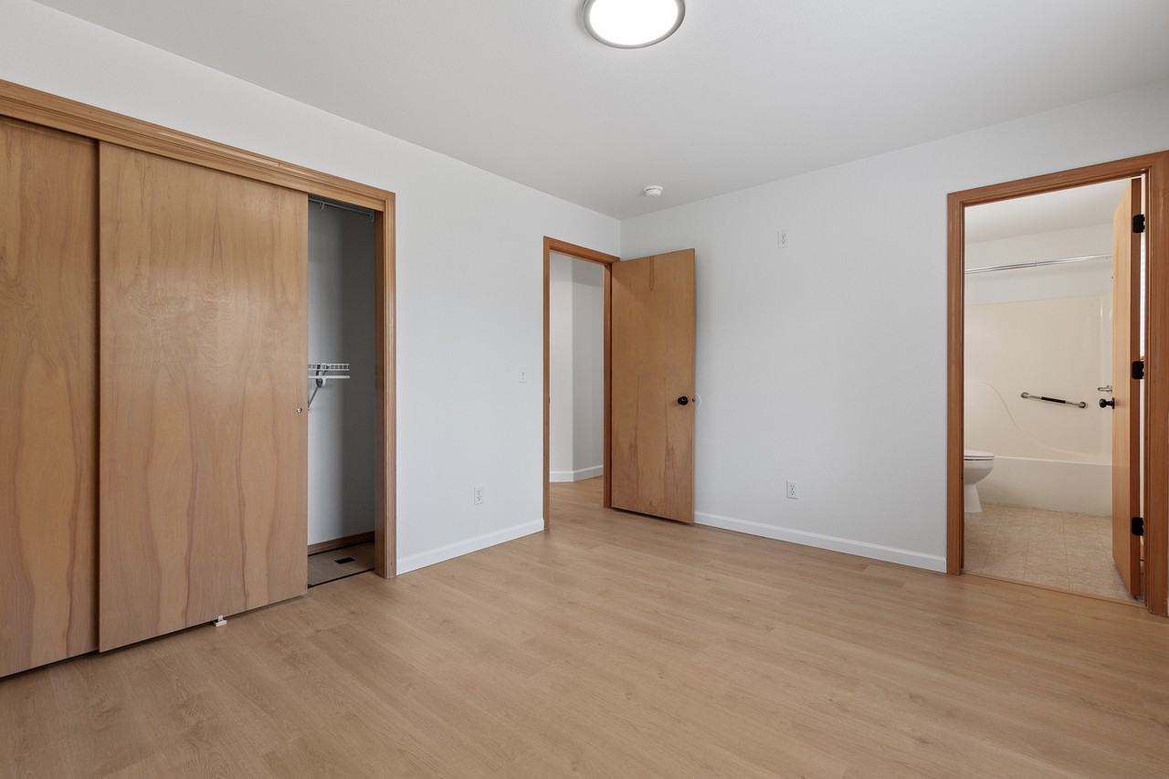 1393 W Heron Ave #NA - Photo 5 of 8