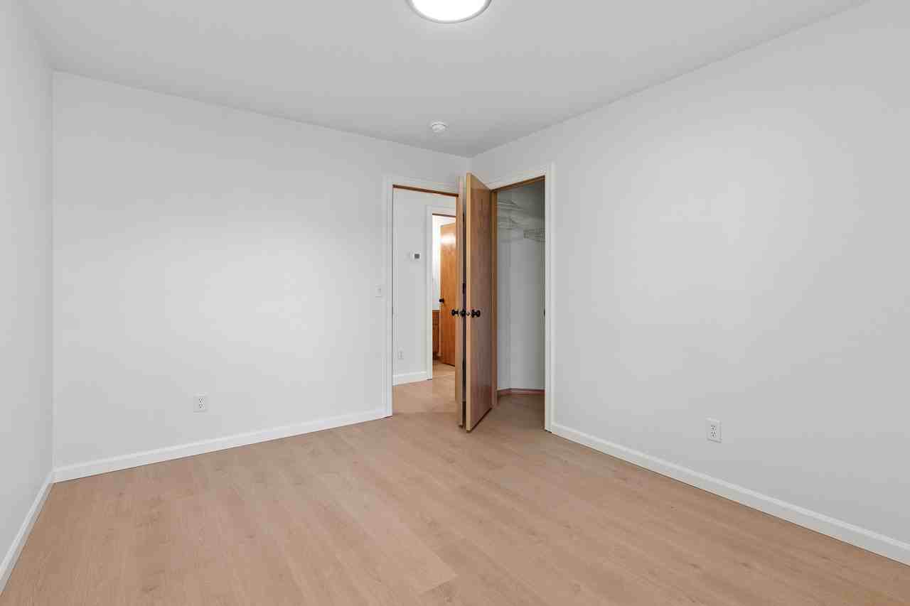 1393 W Heron Ave #NA - Photo 7 of 8