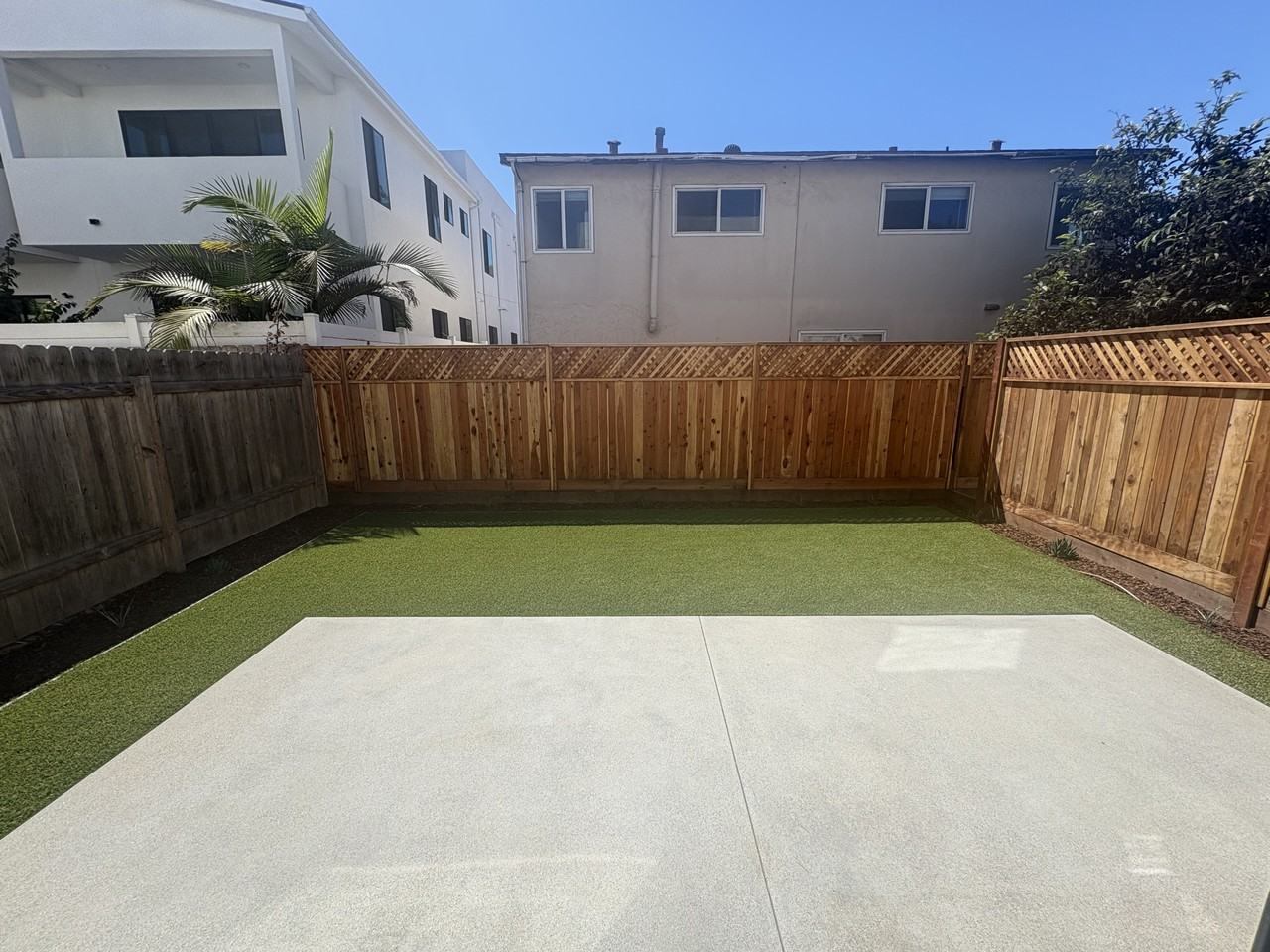 245 Dahlia Ave #NA - Photo 3 of 4