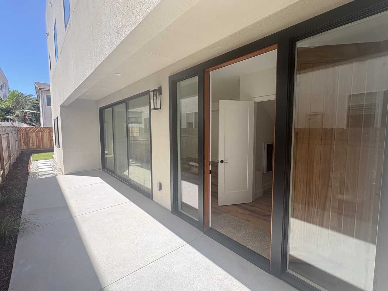 245 Dahlia Ave #NA - Photo 4 of 4