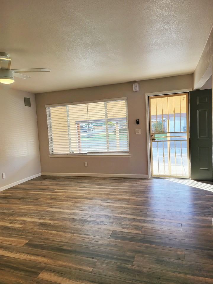307 Livoti Ave #NA - Photo 2 of 16