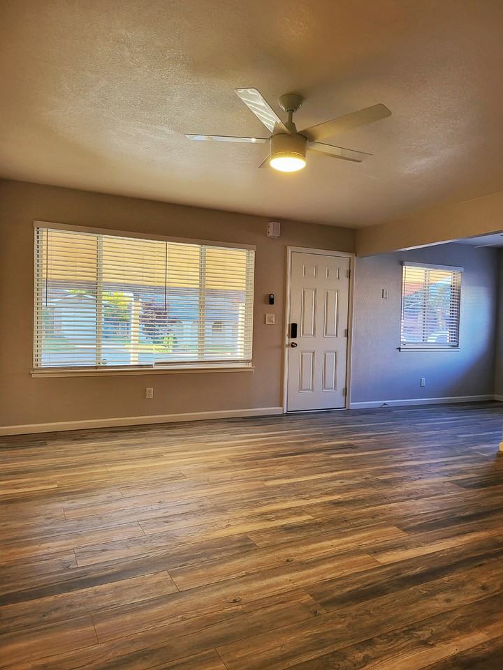 307 Livoti Ave #NA - Photo 3 of 16