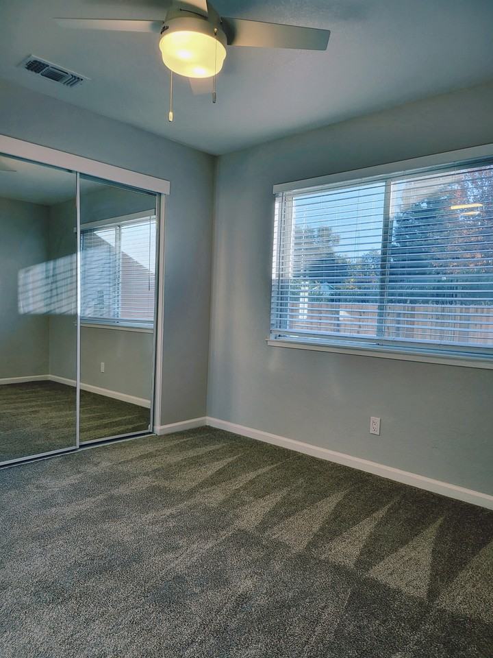 307 Livoti Ave #NA - Photo 7 of 16