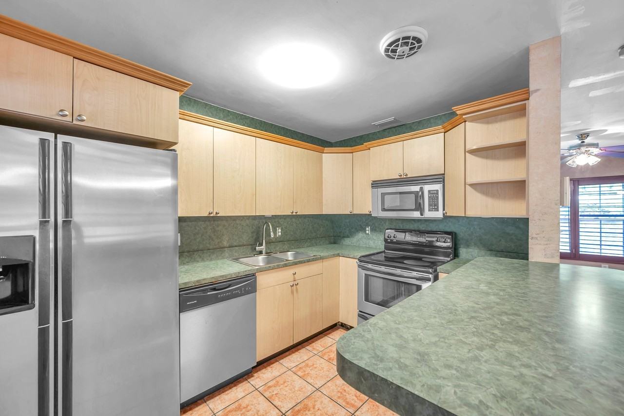 7555 19th Ave N #NA - Photo 6 of 17