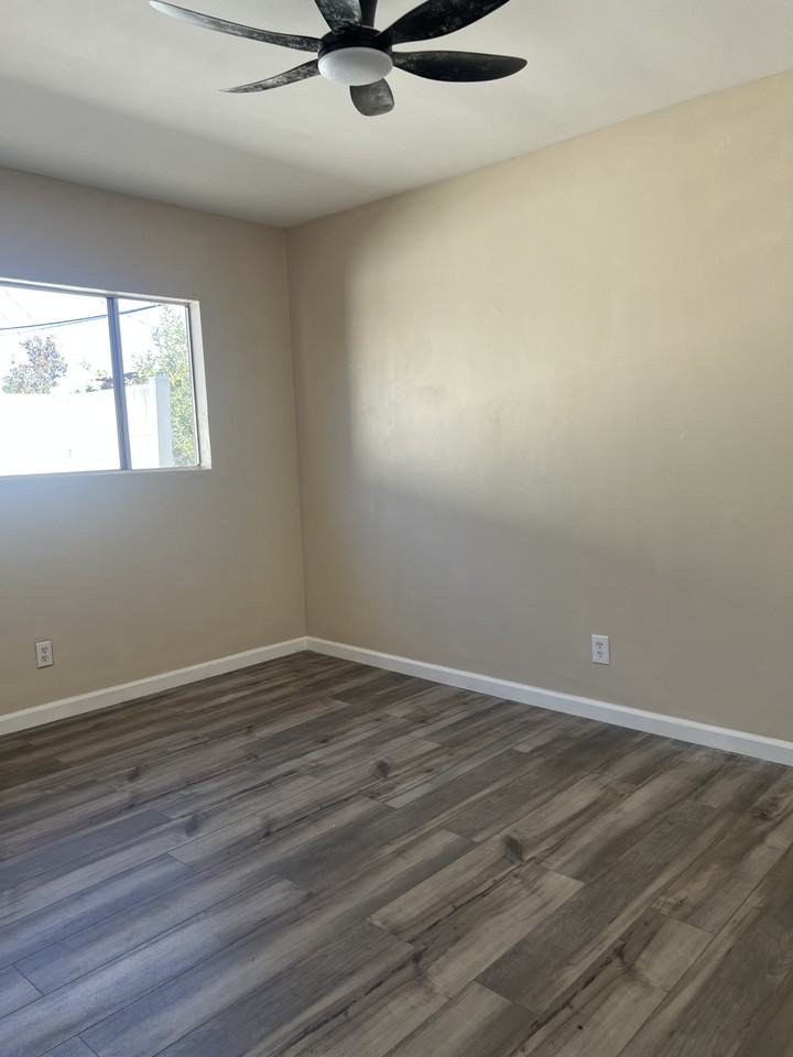 13930 Anderson St #NA - Photo 4 of 22