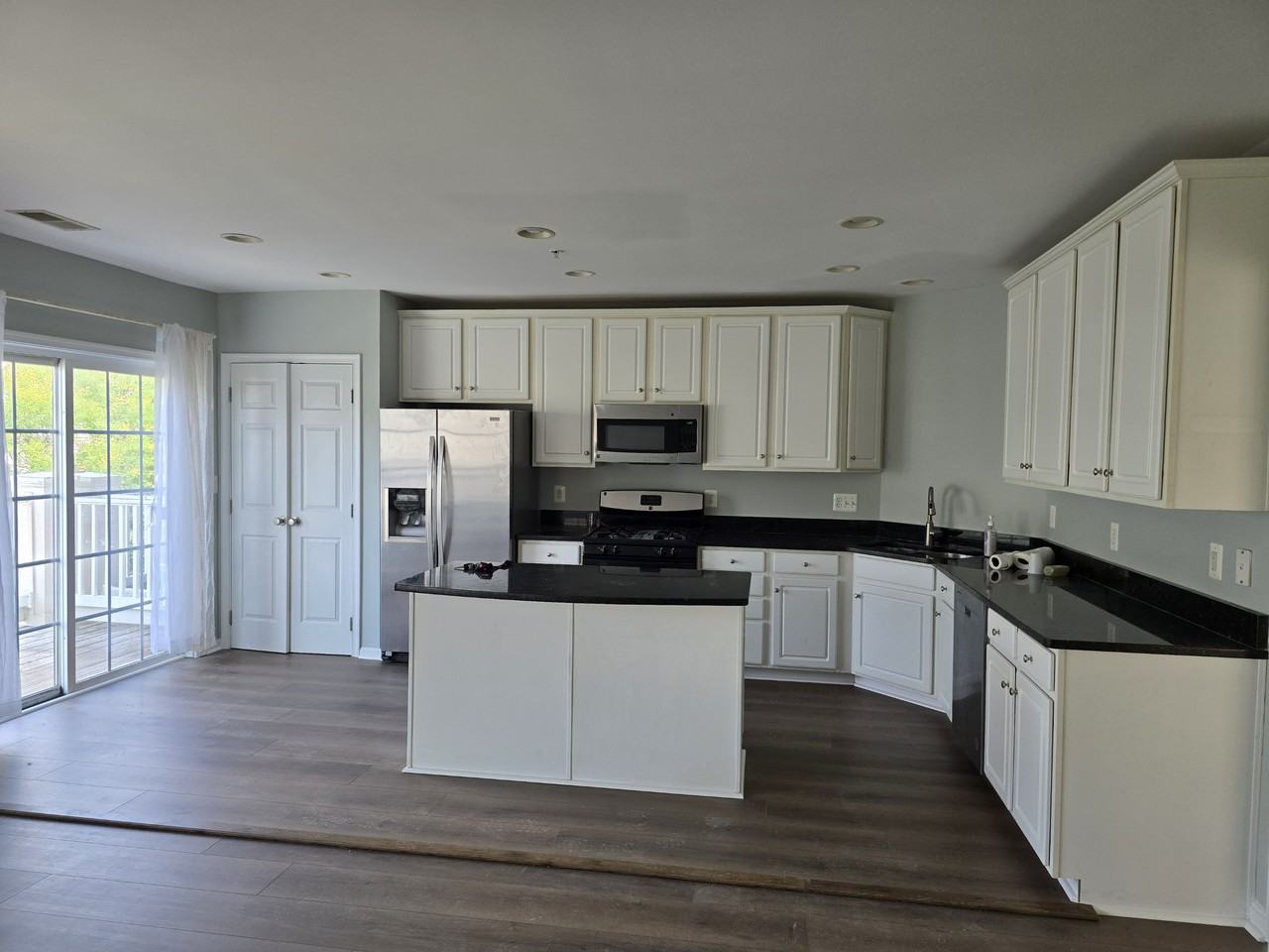 4591 Whittemore Pl - Photo 4 of 15