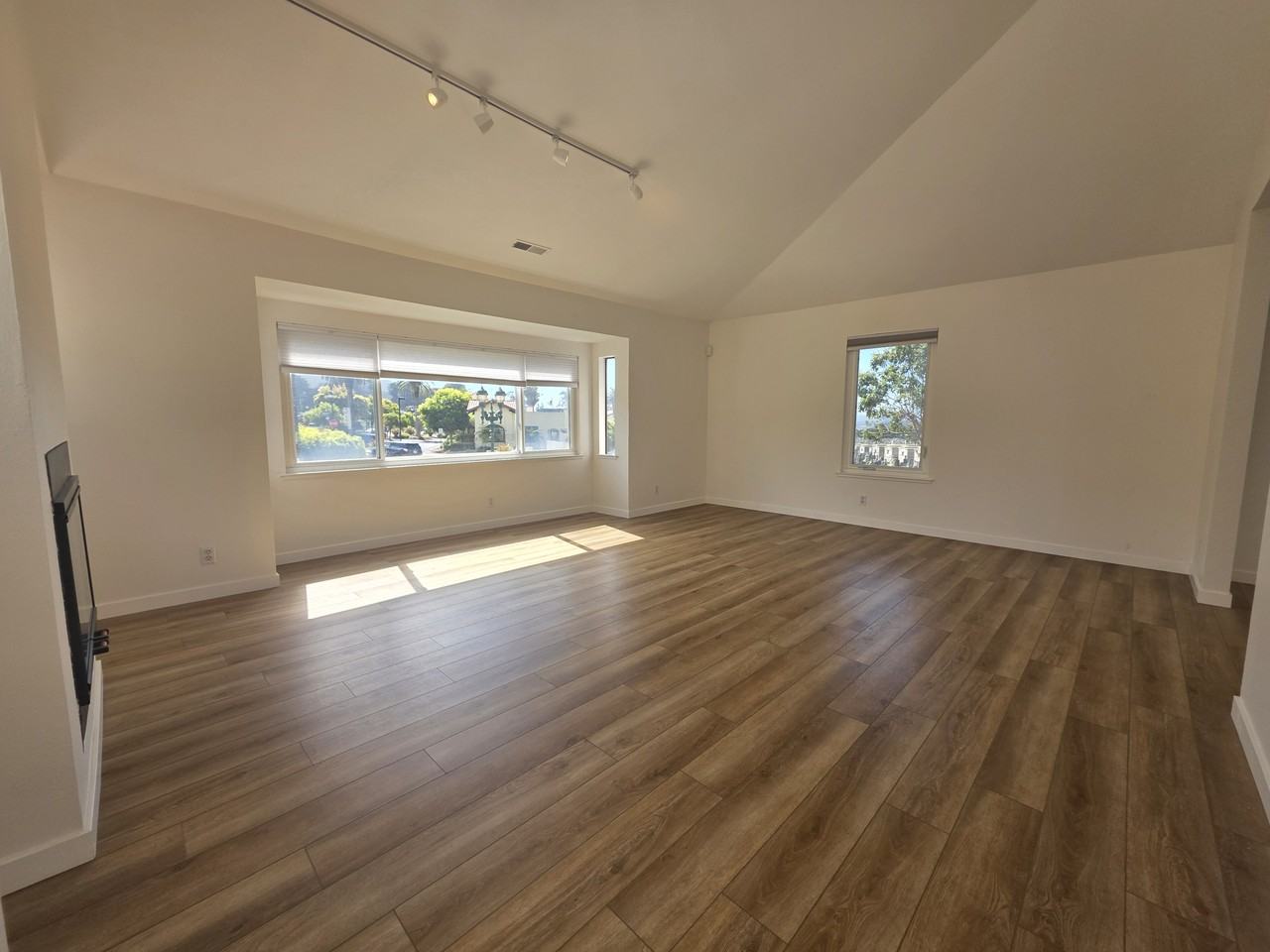 627 F St #1 - Photo 6 of 31