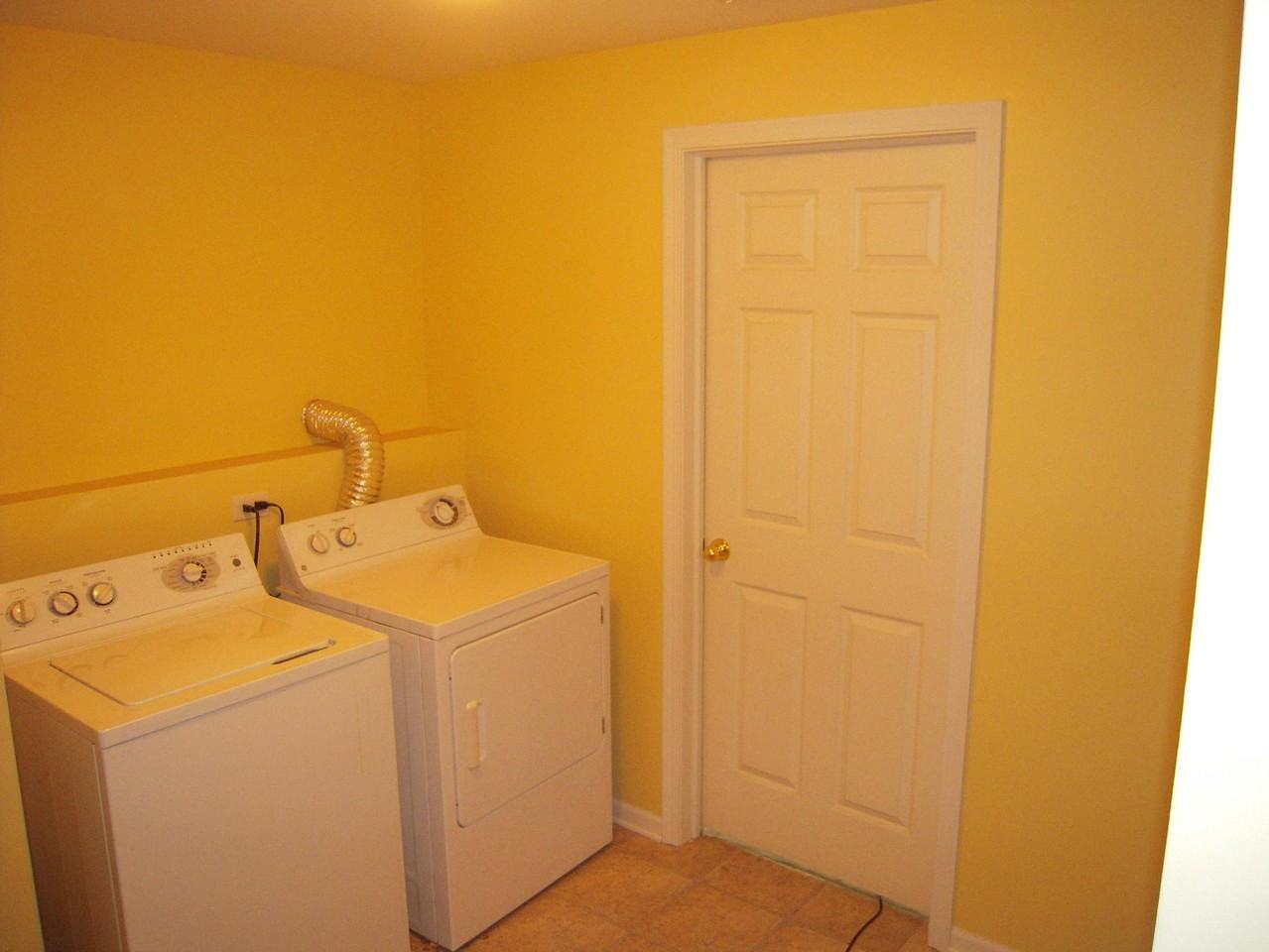 269 Evergreen Cir #269 - Photo 2 of 10