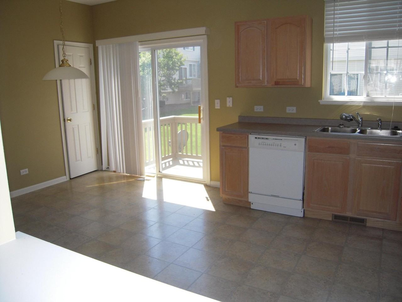 269 Evergreen Cir #269 - Photo 4 of 10