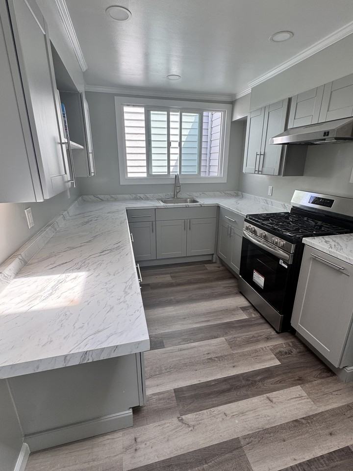 1646 Yosemite Ave #1646 - Photo 2 of 14
