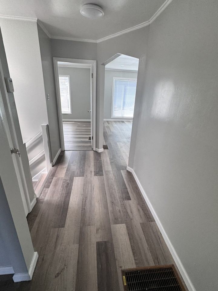 1646 Yosemite Ave #1646 - Photo 5 of 14